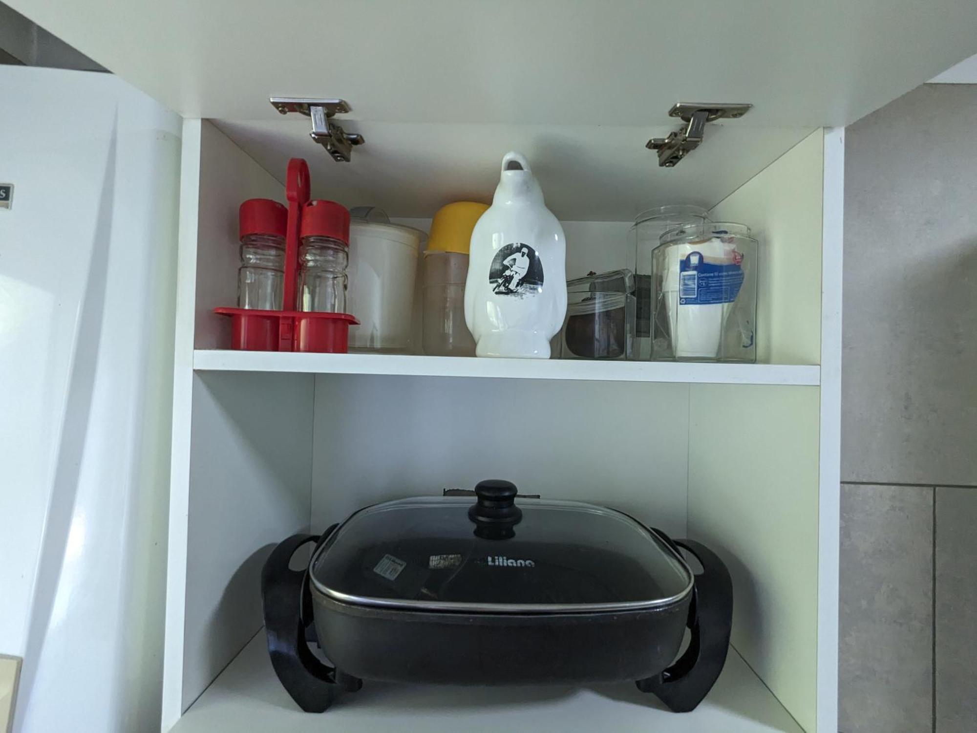 Location In - 2 Bdrm Appt Apartment