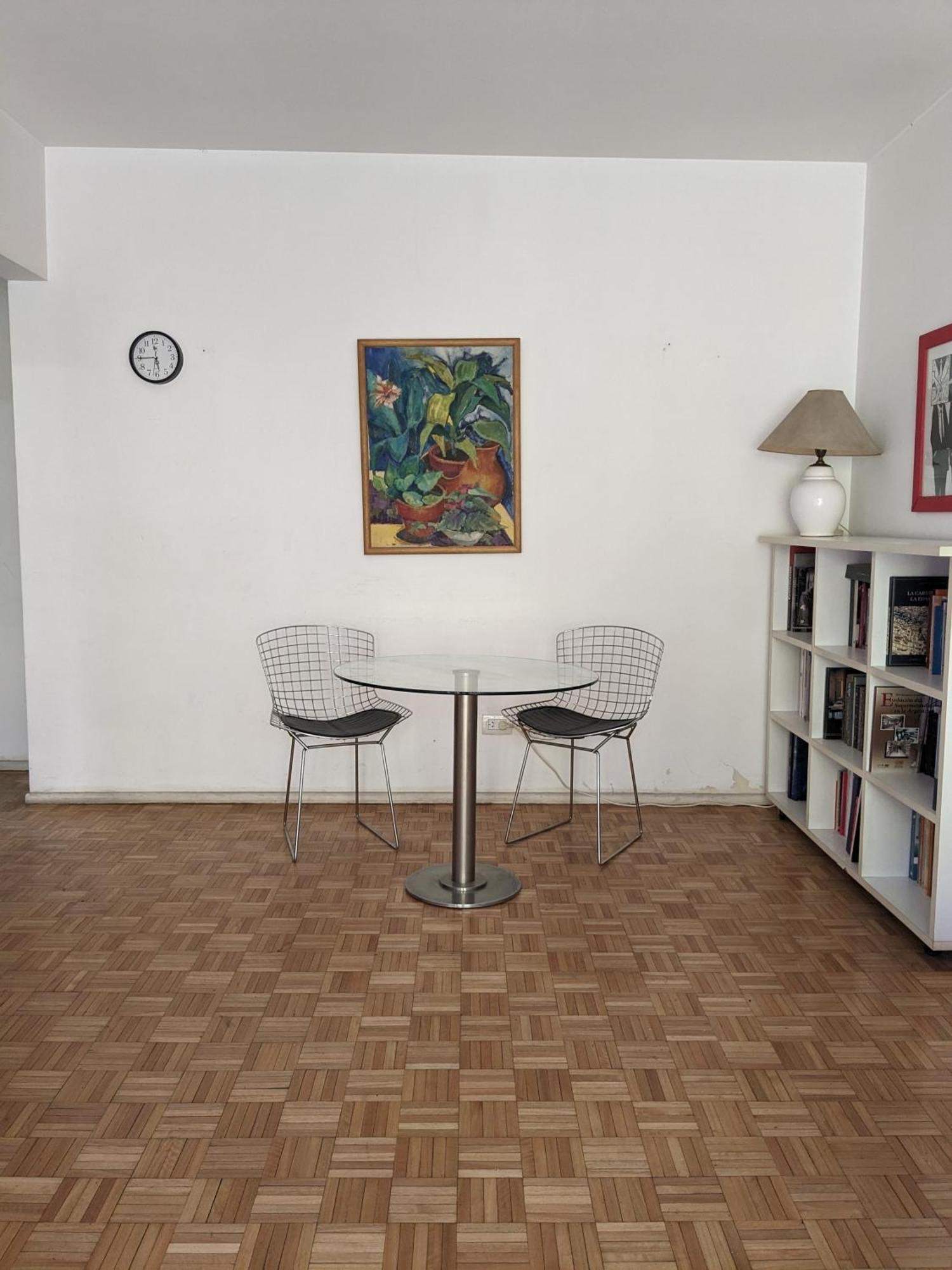 Location In - 2 Bdrm Appt Apartment