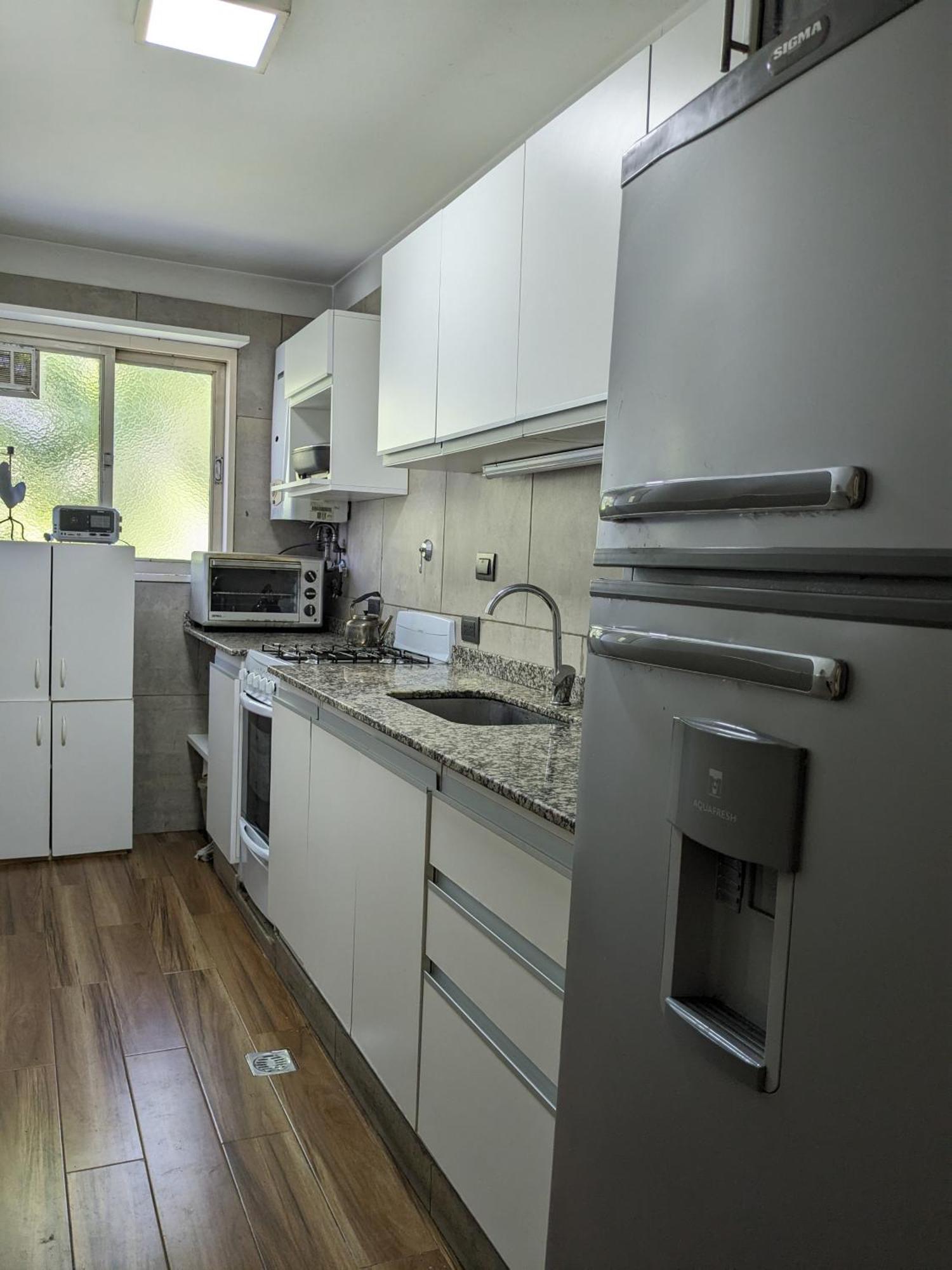 Location In - 2 Bdrm Appt