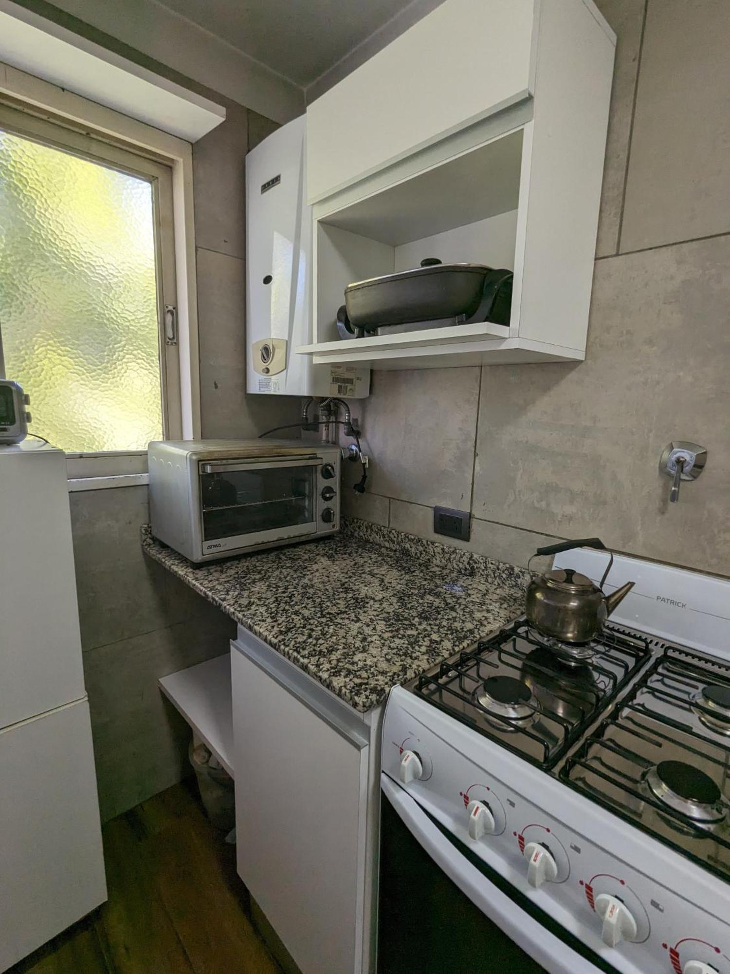 Location In - 2 Bdrm Appt Apartment